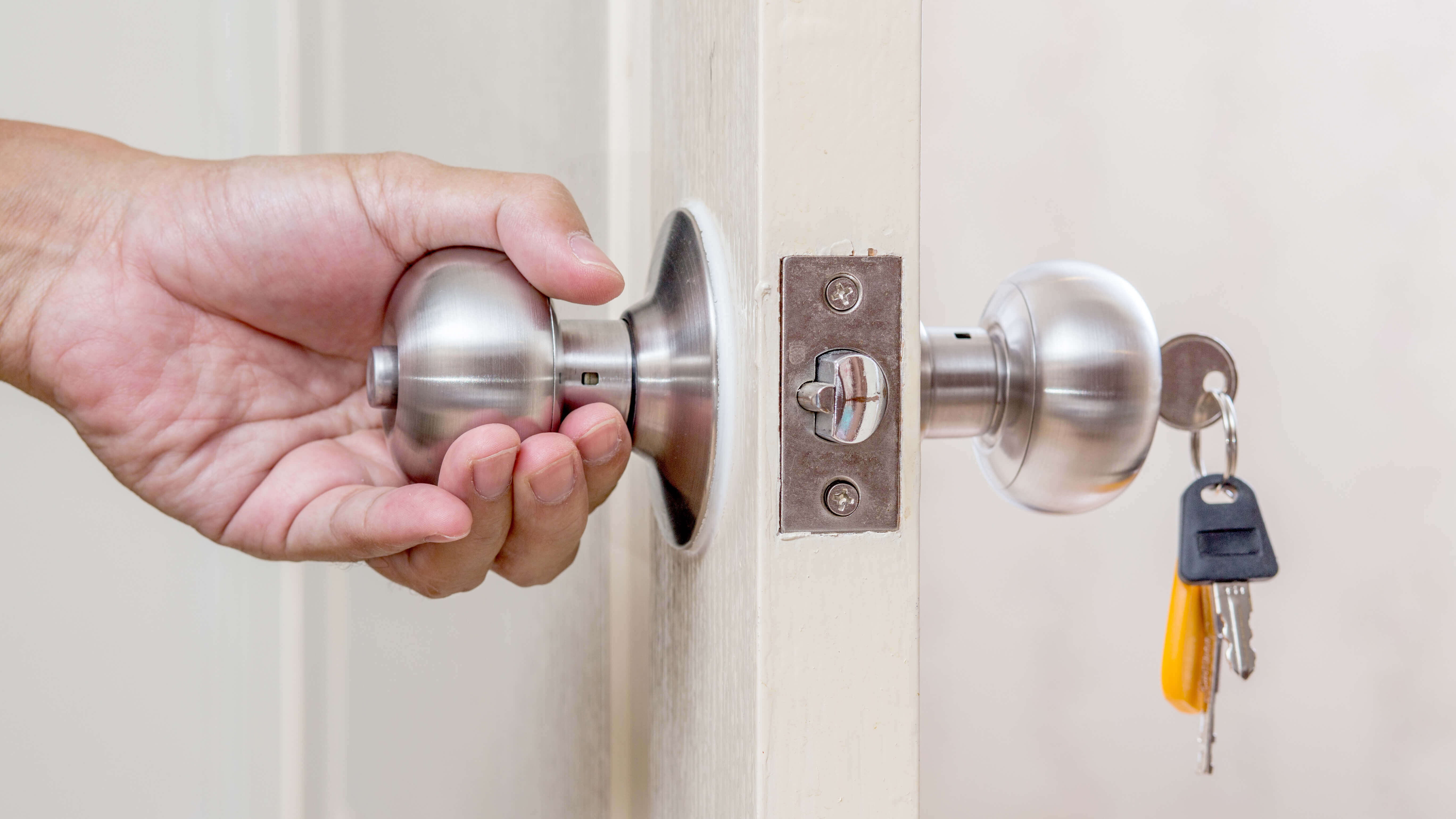 5 Common Reasons for a Broken Door Lock